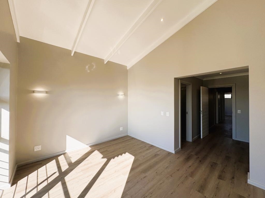 3 Bedroom Property for Sale in Plettenberg Bay Central Western Cape